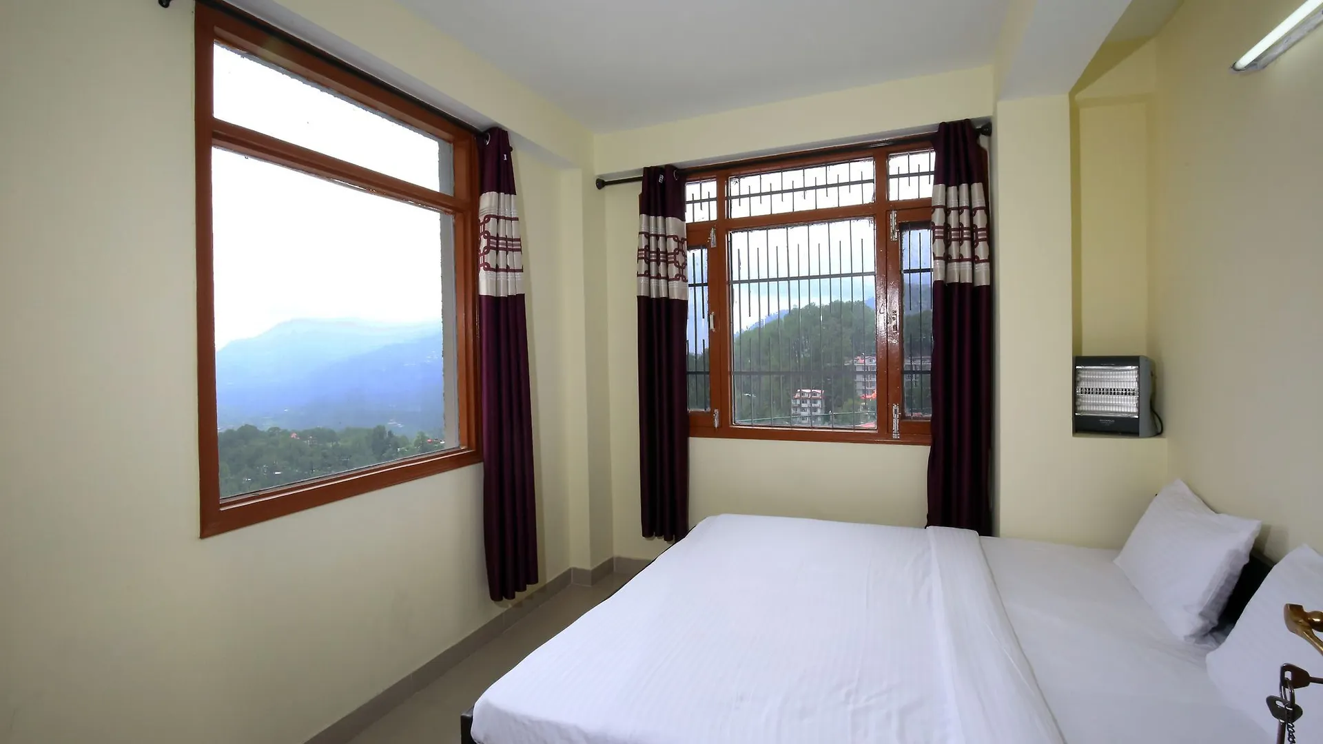 Oyo 9106 1 Bhk Isbt Shimla Apartment